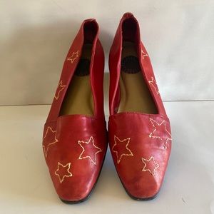 Arteffects  brick red leather flats with embroidery detail  size 8 1/2